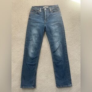 Levi's Women's Wedgie Straight Jeans